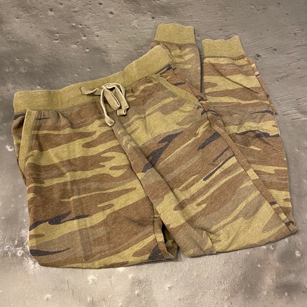 Camo Z Supply Joggers!